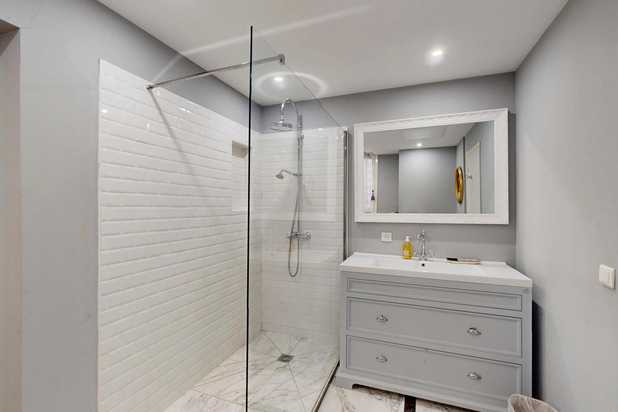 Silver Suite Five Stars Holiday House Ницца Экстерьер фото